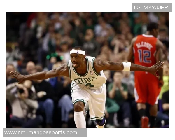 足球场上的搞笑球星：那些令人捧腹的奇葩时刻与经典梗故事