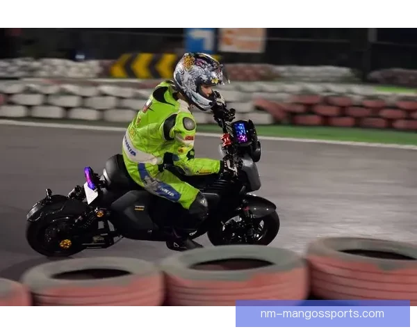 极速竞技：飞驰赛道，创速之巅