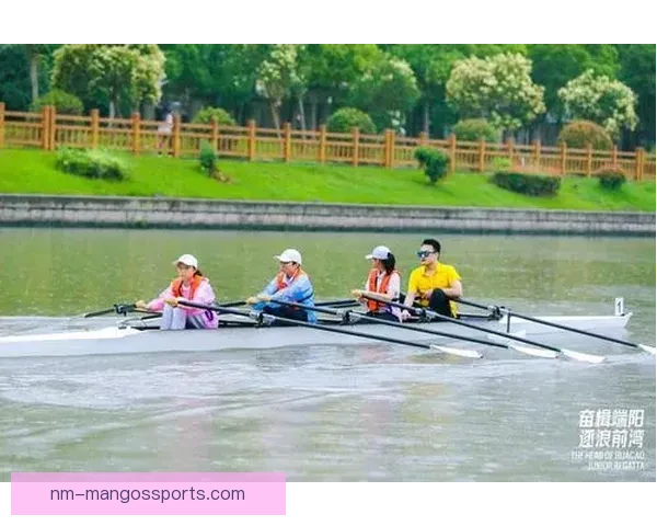 激情碰撞！全新赛艇联赛：划破水面的速度与激情